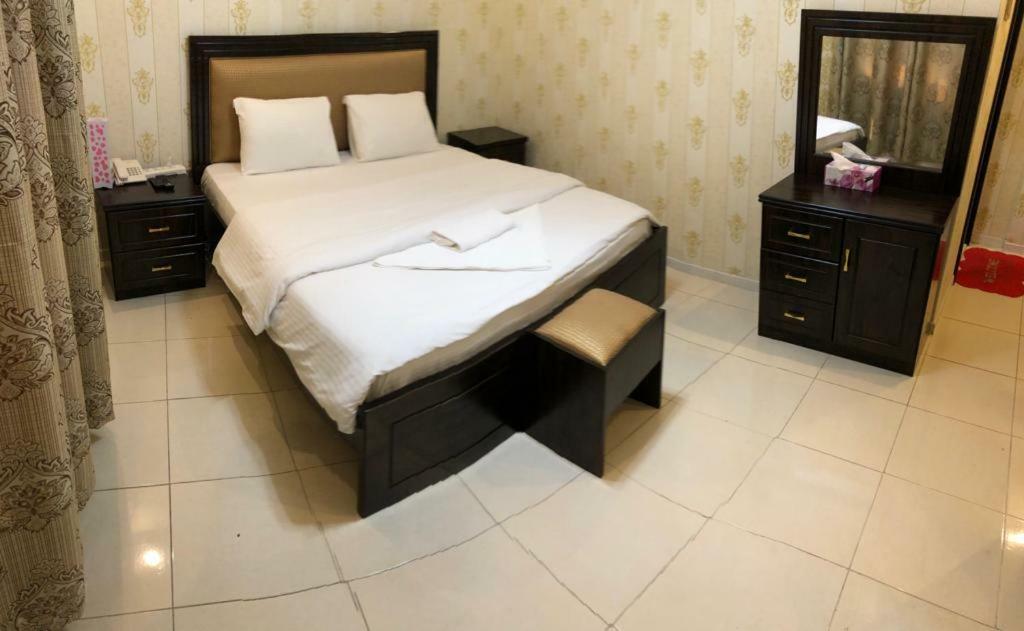 Tvs Hotel Dubaj Exteriér fotografie